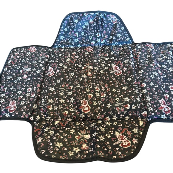 Vera Bradley Black Diaper Changing Travel Pad - Picture 5 of 10